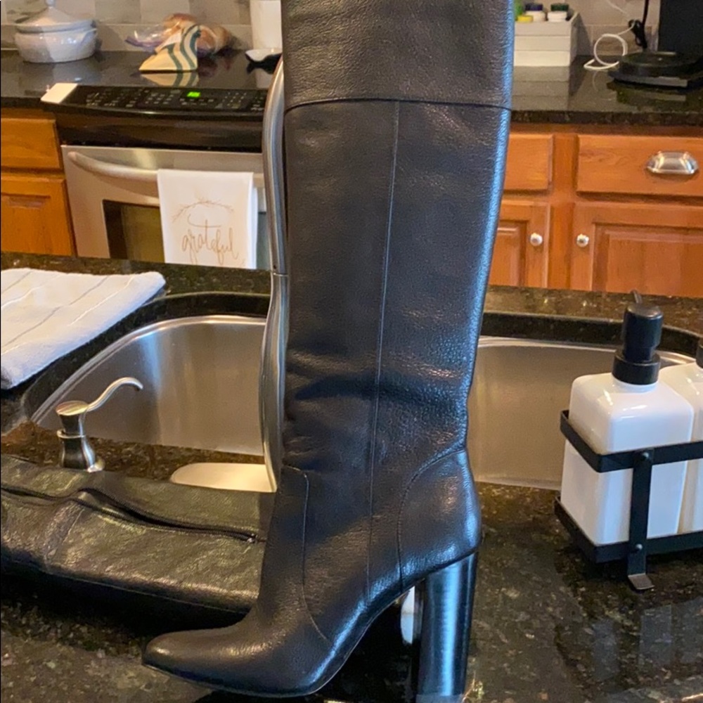 Like brand new Banana Republic boots